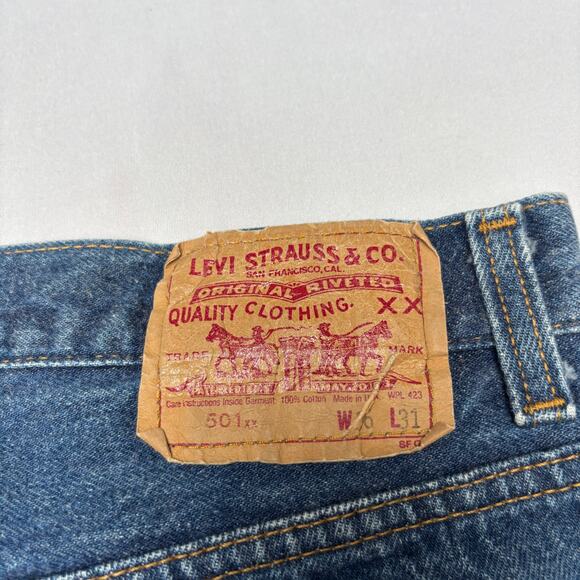 Vintage 80s Levi's 501 Straight Leg Jeans Made in USA 32x28.5 - Picture 4 of 12